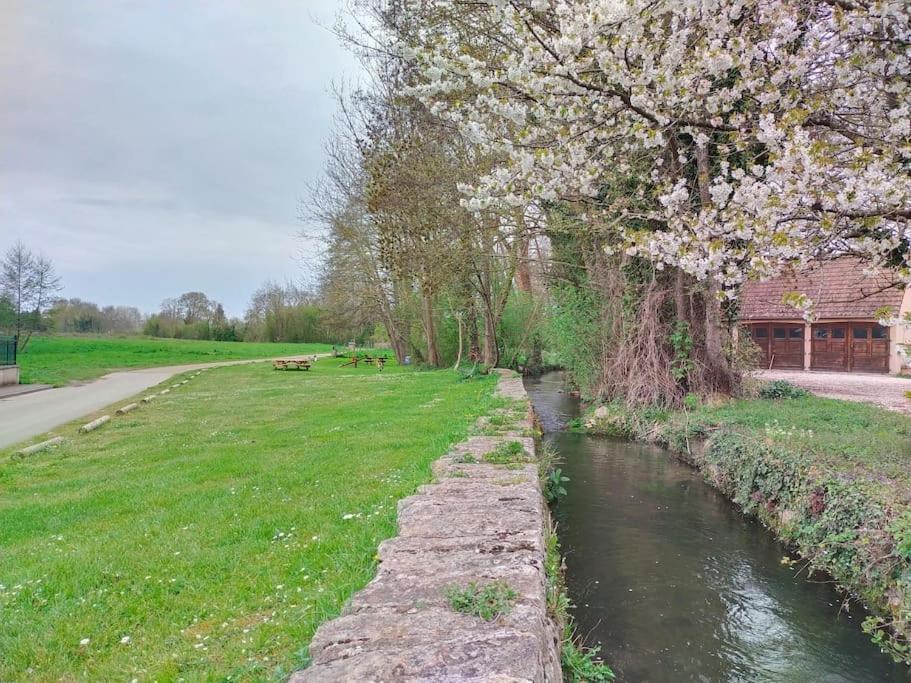 Gite La Vie Au Vert Spacieux Et Autonome Malay-le-Grand ภายนอก รูปภาพ